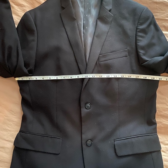 Perry Ellis black slim fit two button performance suit jacket. - Picture 9 of 9